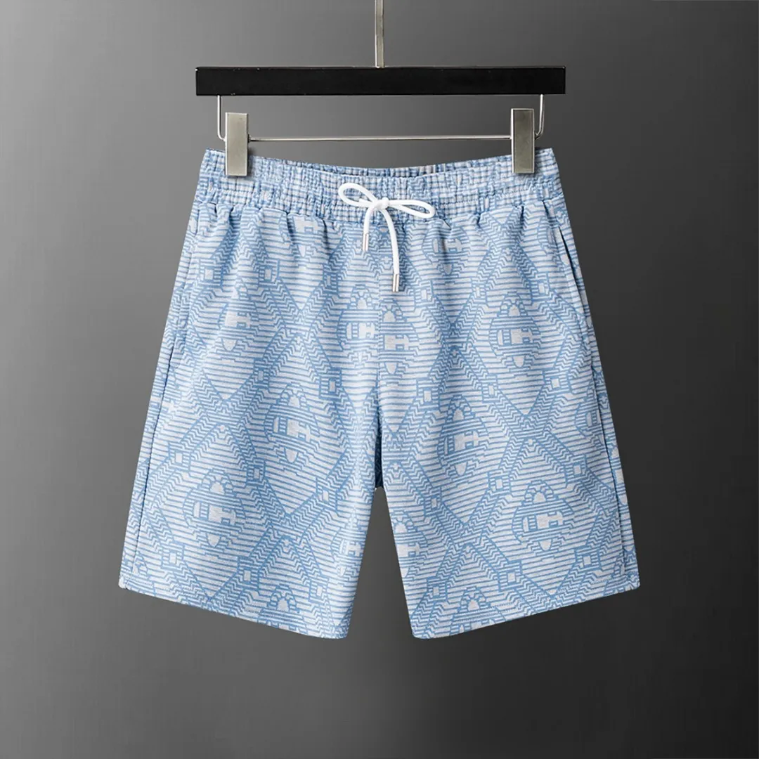 29112# New Arrival casual shorts from the official website for spring and summer 2026. The knitted jacquard fabric is handsome, the fabric is comfortable, the workmanship is rigorous, and the stitching is neat. Good upper body effect·Sizes M-3XL Sky Blue